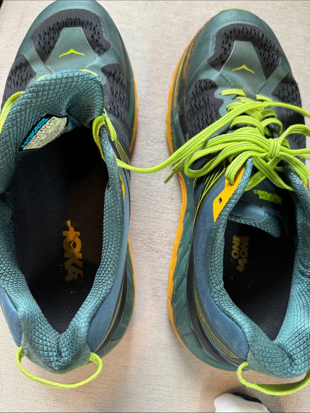 HOKA ONE ONE Stinson ATR5 in Mallard Green/Gold Fusion Size 10